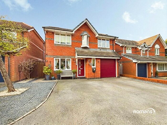 4 Bedroom Detached House For Sale In Birches Crest, Hatch Warren, Basingstoke, RG22