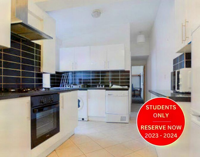 7 Bedroom Semi-Detached House To Rent In Welford Road, Leicester, LE2