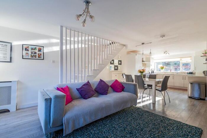 3 Bedroom Terraced House For Sale In Ash Grove, Llandough, CF64
