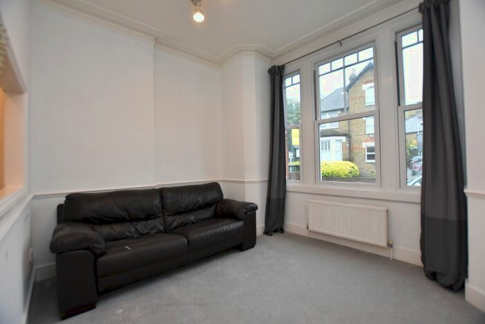 1 Bedroom Flat To Rent In Wickham Road, Beckenham, BR3