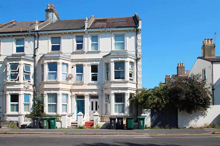 2 Bedroom Flat For Sale In Portland Road, Hove, BN3