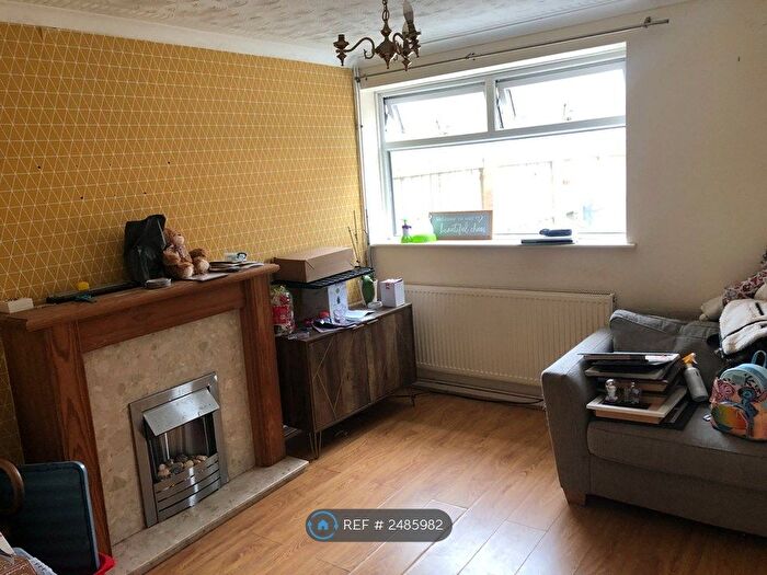 3 Bedroom Terraced House To Rent In Arcon Drive, Hull, HU4