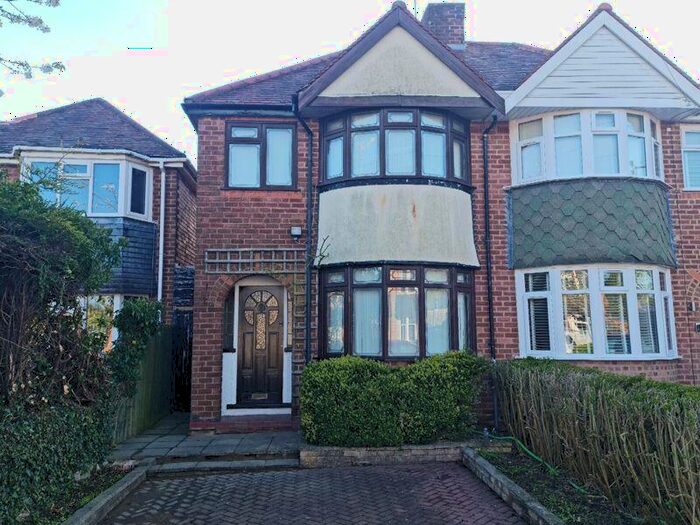 3 Bedroom Semi-Detached House To Rent In Glenwood Road, Kings Norton, Birmingham, B38