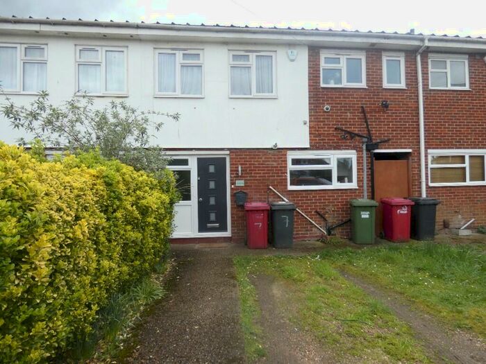 3 Bedroom Terraced House To Rent In Kendal Close, Slough, Berkshire, SL2
