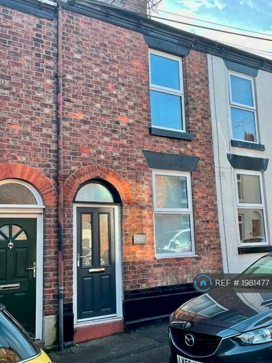 2 Bedroom Terraced House To Rent In Barton Street, Macclesfield, SK11
