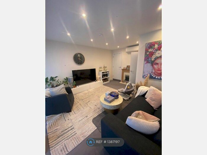 1 Bedroom Flat To Rent In Regents Park Road, London, N3