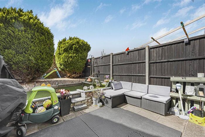 2 Bedroom End Of Terrace House For Sale In Boulters Close, Cippenham, SL1