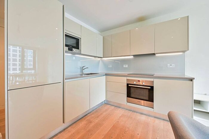 1 Bedroom Flat To Rent In St. Gabriel Walk, Elephant And Castle, SE1
