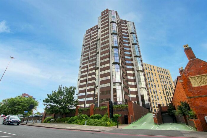 2 Bedroom Flat To Rent In Hagley Road, Birmingham, West Midlands, B16