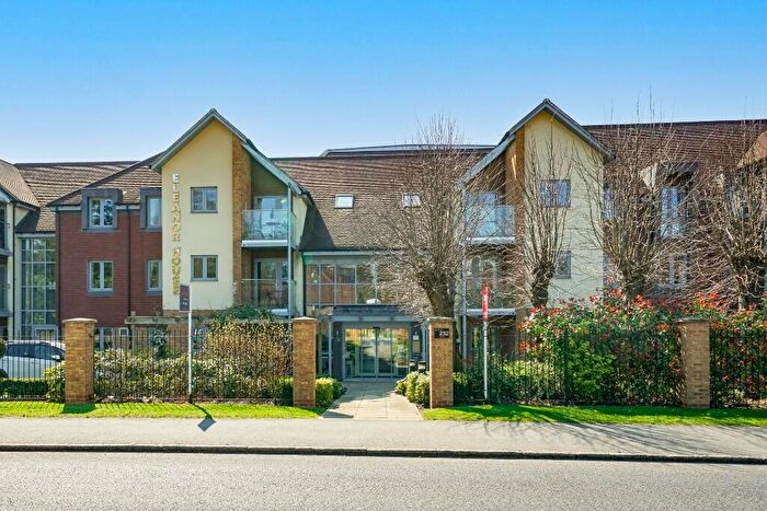 2 Bedroom Apartment To Rent In London Road, St. Albans, Hertfordshire, AL1