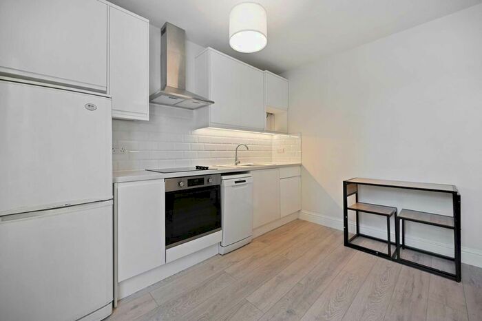 1 Bedroom Flat To Rent In Bassett Road, London, W10