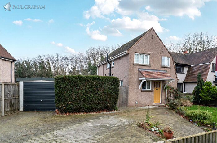 3 Bedroom Semi Detached House For Sale In Colston Avenue, Carshalton, SM5