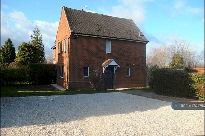 3 Bedroom Semi-Detached House To Rent In Queensway, Leamington Spa, CV31