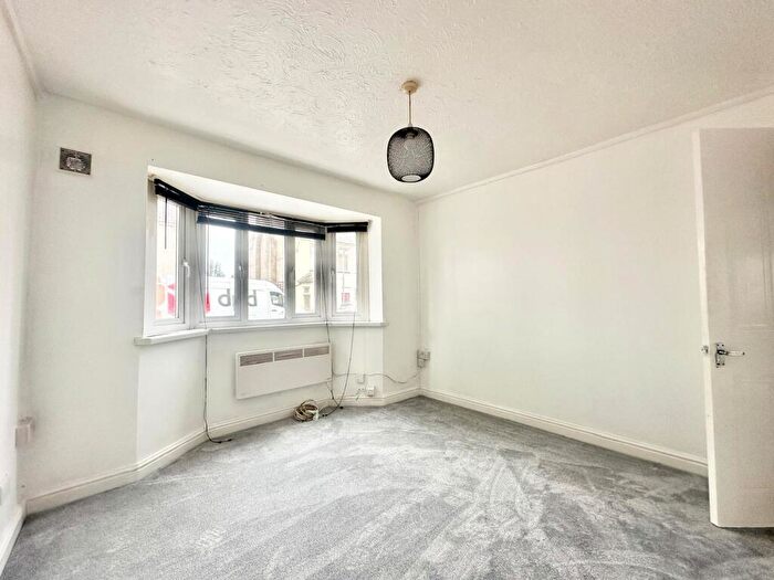 1 Bedroom Flat To Rent In Telford Street, Newport, NP19