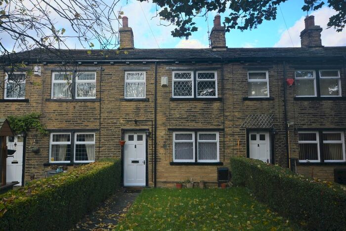 2 Bedroom Terraced House To Rent In Little Horton Green, Bradford, West Yorkshire, BD5