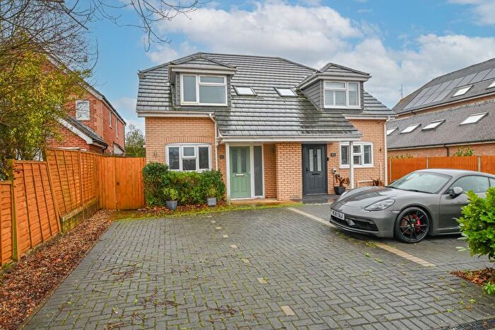 3 Bedroom Semi-Detached House For Sale In Silvester Road, Cowplain, PO8