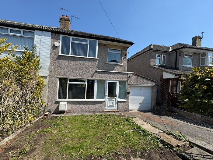 3 Bedroom Semi-Detached House To Rent In Brantwood Road, Bradford, West Yorkshire, BD9