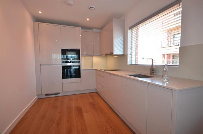 2 Bedroom Flat To Rent In Quarrion House, Colindale, London, NW9