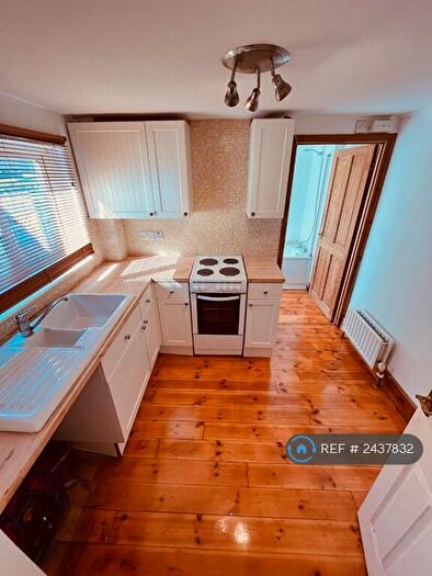 2 Bedroom Flat To Rent In Bridport Road, Dorchester, DT1