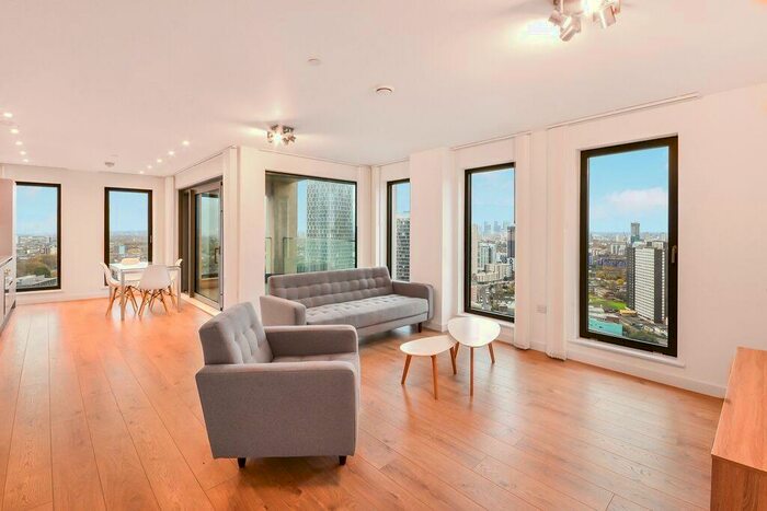 2 Bedroom Flat To Rent In Great Eastern Road London, E15