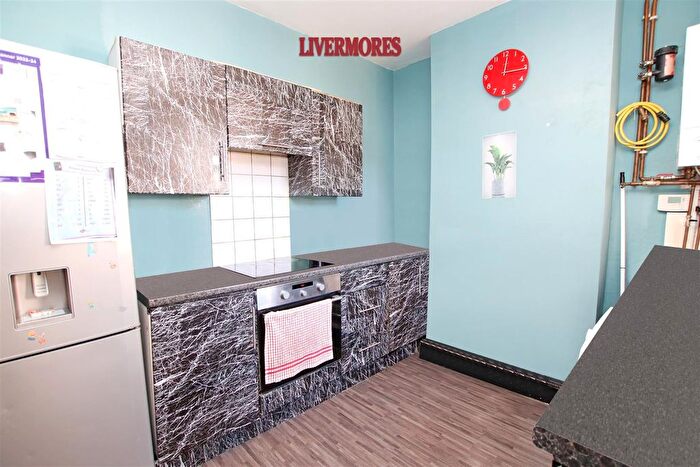 3 Bedroom Terraced House For Sale In Lowfield Street, Dartford, DA1