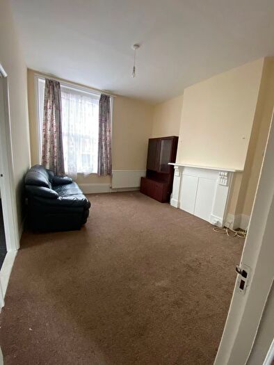1 Bedroom Flat To Rent In Willesden Lane, London, NW6
