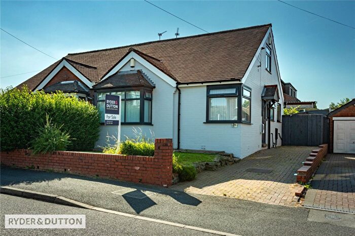 3 Bedroom Semi-Detached Bungalow For Sale In Loughrigg Avenue, Thornham, Royton, Oldham, OL2