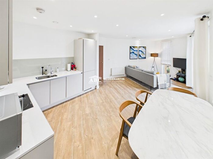 2 Bedroom Flat For Sale In Moorhen Drive, London, NW9