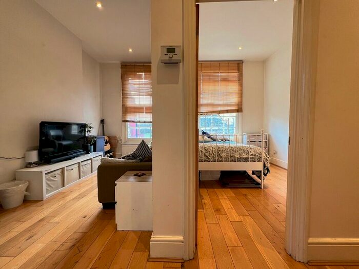 1 Bedroom Apartment To Rent In Holloway Road, London, N19