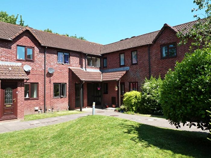 1 Bedroom Flat To Rent In Riverview Drive, Exeter, EX4