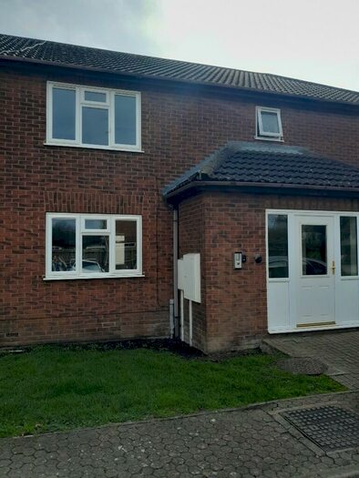 1 Bedroom Flat To Rent In Horseshoe Yard, PE6