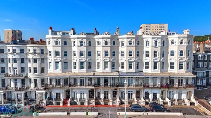 3 Bedroom Flat For Sale In Marine Parade, Brighton, BN2