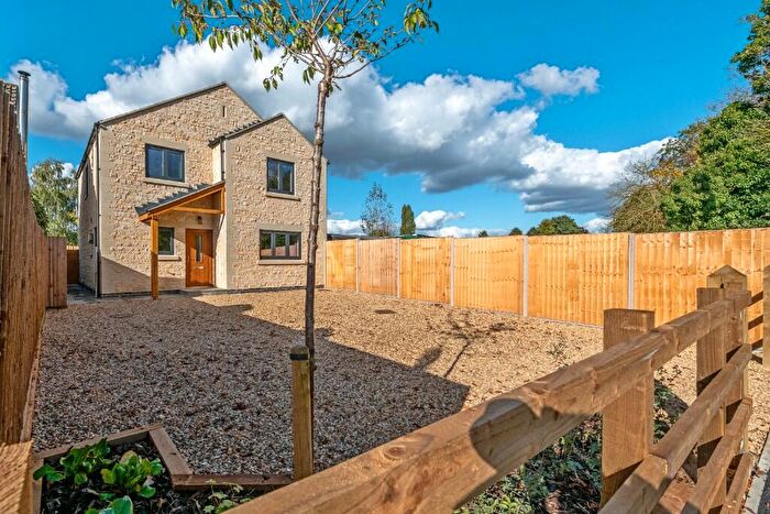 3 Bedroom Detached House For Sale In Main Street, Baston, PE6