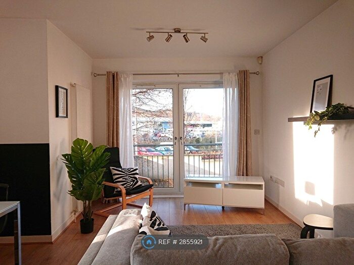 2 Bedroom Flat To Rent In Ground Floor, Edinburgh, EH16