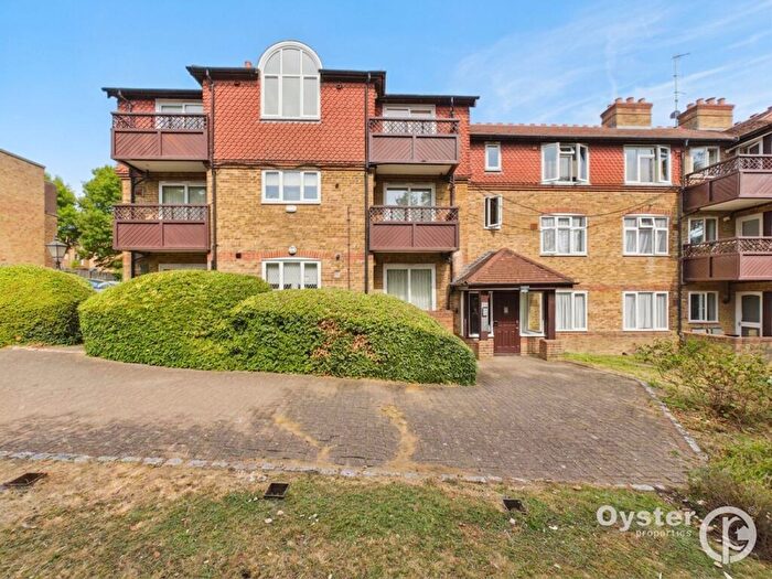 2 Bedroom Flat To Rent In Marsh Lane, Orford Court Marsh Lane, HA7