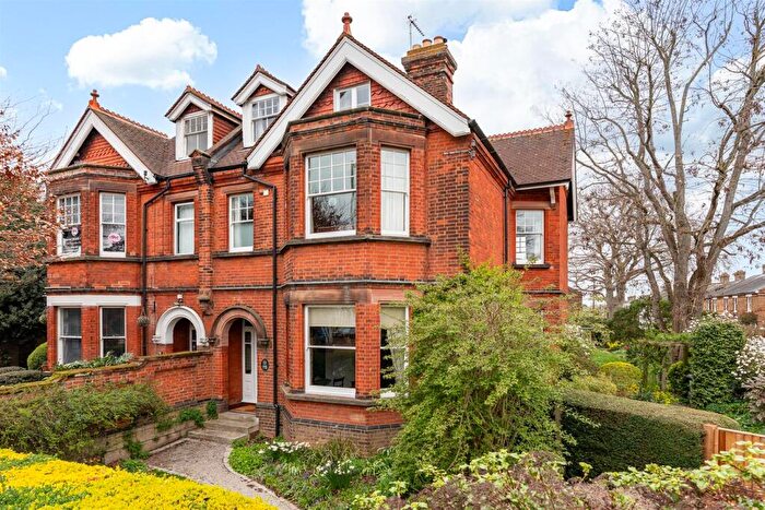 5 Bedroom Semi Detached House For Sale In Ware Road, Hertford, SG13