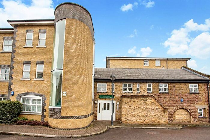 1 Bedroom Flat To Rent In Twig Folly Close, Bethnal Green, E2