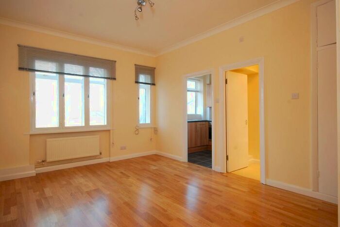 Studio To Rent In Euston Road, Fitzrovia, London, NW1