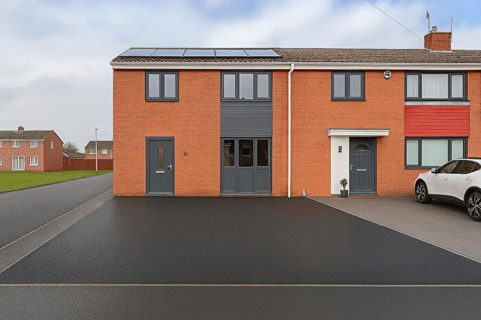 3 Bedroom End Of Terrace House For Sale In Cornish Walk, Bristol, Somerset, BS14