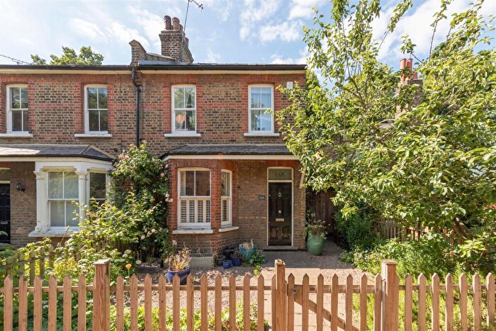 3 Bedroom End Of Terrace House To Rent In Church Path, Walthamstow, E17