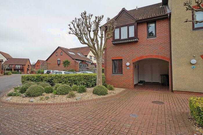 3 Bedroom End Of Terrace House To Rent In Newlyn Way, Port Solent, Portsmouth, PO6