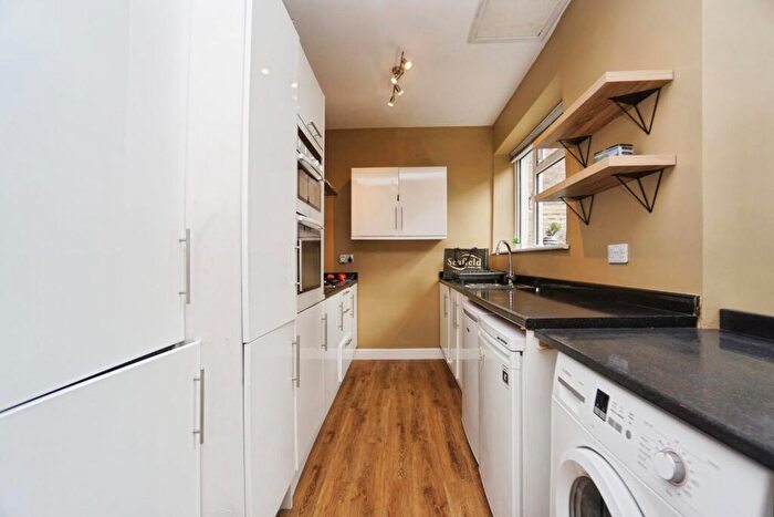 5 Bedroom End Of Terrace House To Rent In Edgefield Road, Nether Edge, Sheffield, S7