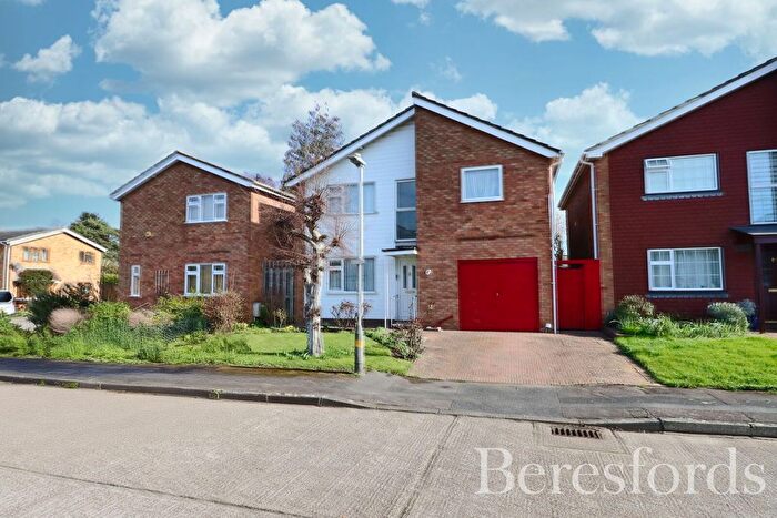 4 Bedroom Detached House For Sale In St. James Park, Chelmsford, CM1