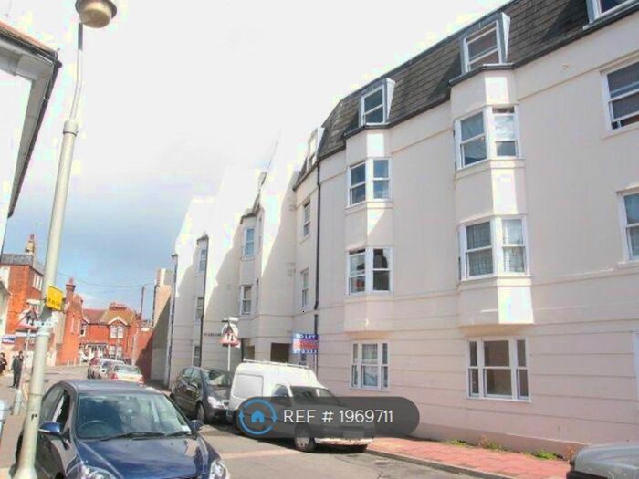 1 Bedroom Flat To Rent In Marlow Court, Brighton, BN2