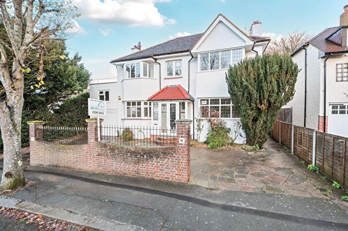 5 Bedroom Detached House For Sale In Purley Oaks Road, South Croydon, CR2