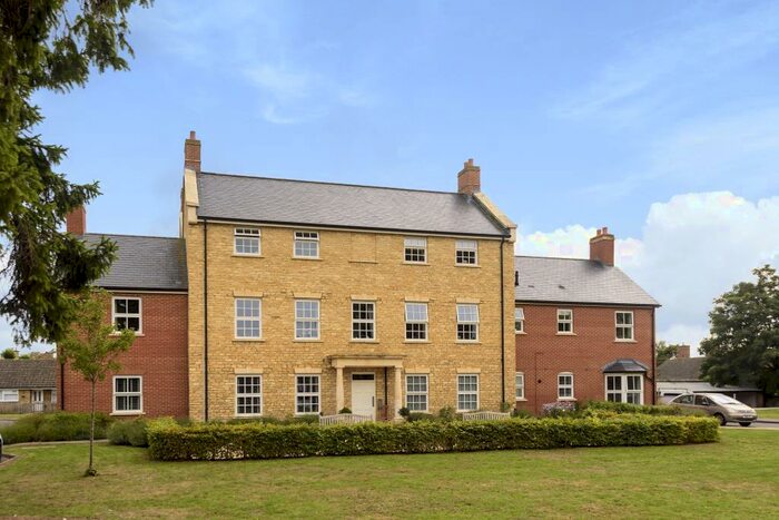2 Bedroom Retirement Property For Sale In Banbury, Oxfordshire, OX17