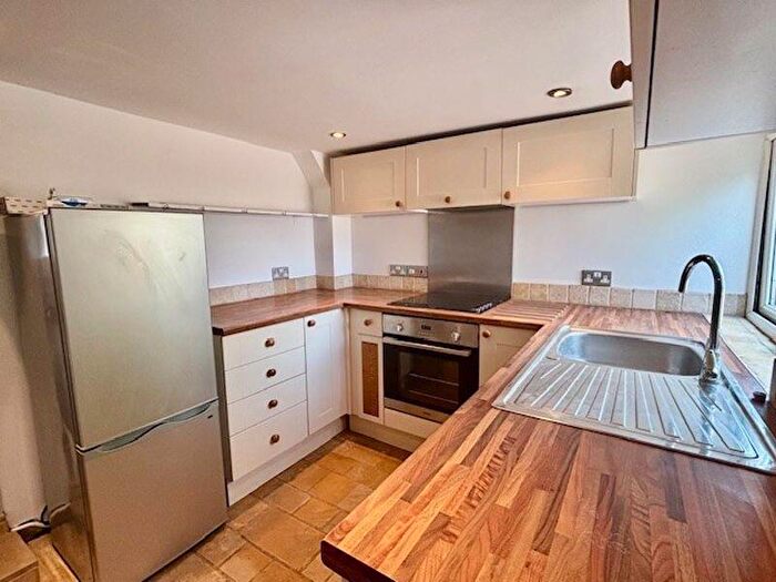 2 Bedroom Cottage To Rent In Heddington, Calne, SN11