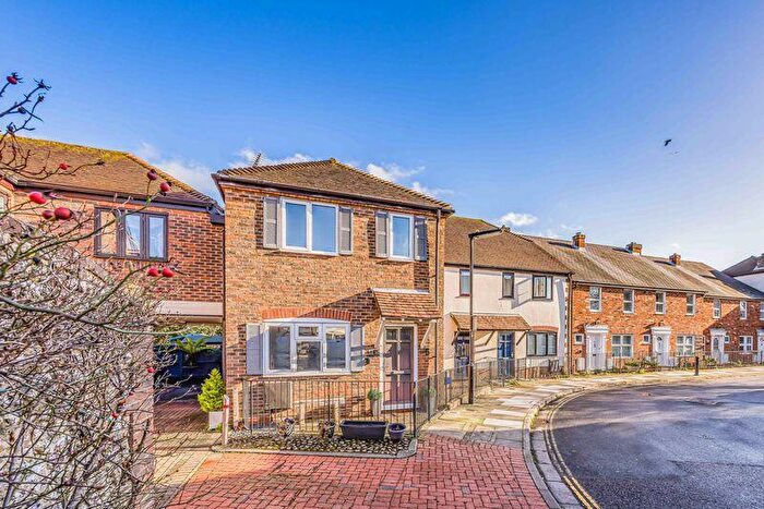 2 Bedroom Terraced House For Sale In Kings Terrace, Emsworth, PO10