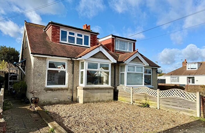 2 Bedroom Semi-Detached Bungalow For Sale In Braemar Road, Gosport, PO13