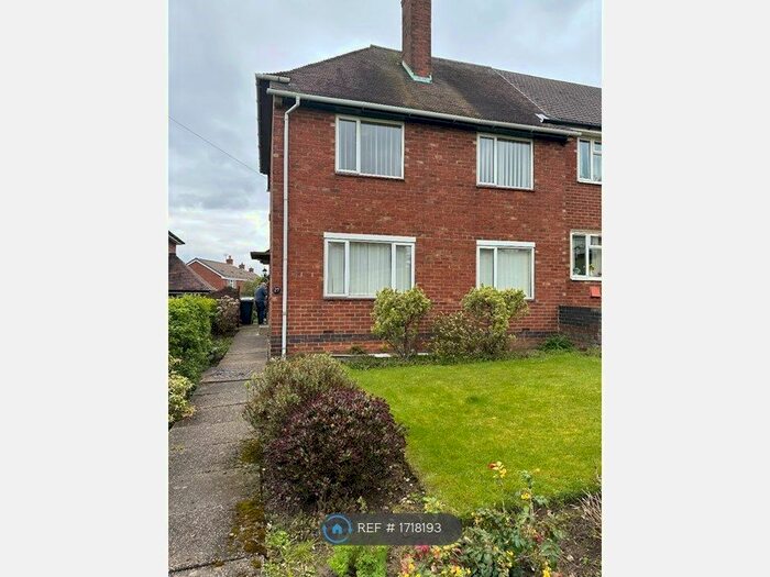 3 Bedroom Semi-Detached House To Rent In Rydal Crescent, Chesterfield, S41